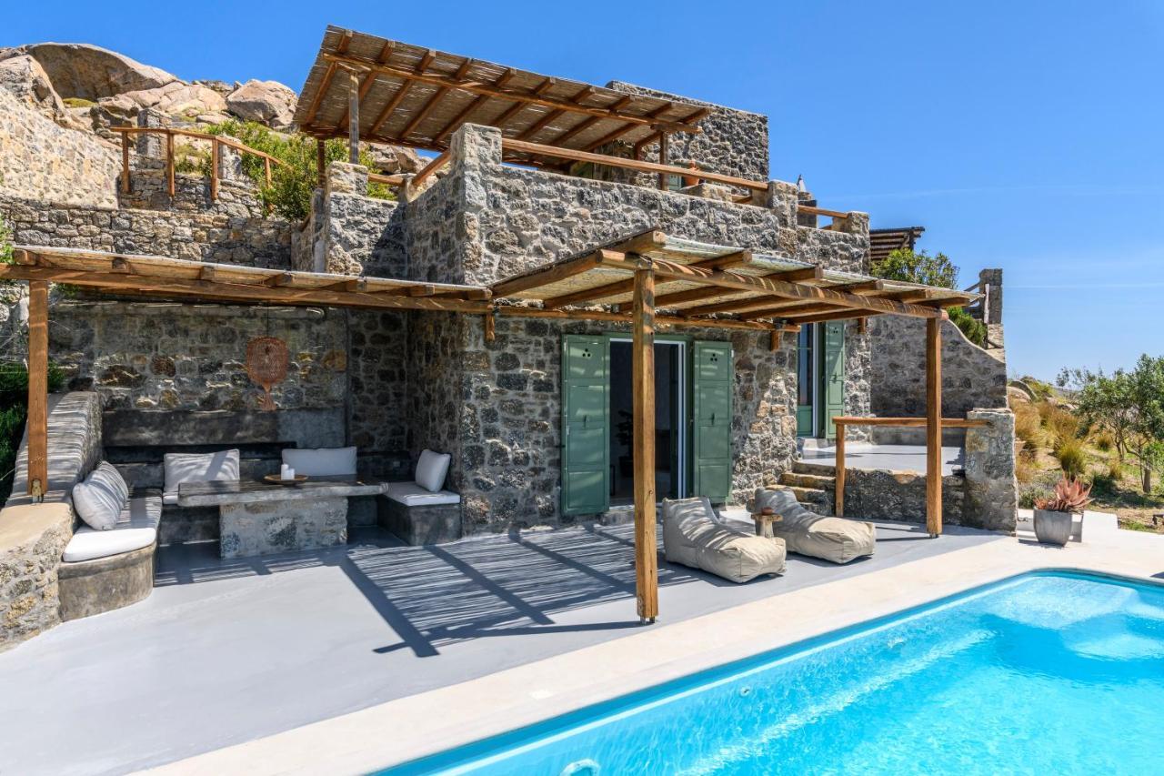 Mykonos Supreme Comfort Suites & Villas Kalafatis Exterior photo