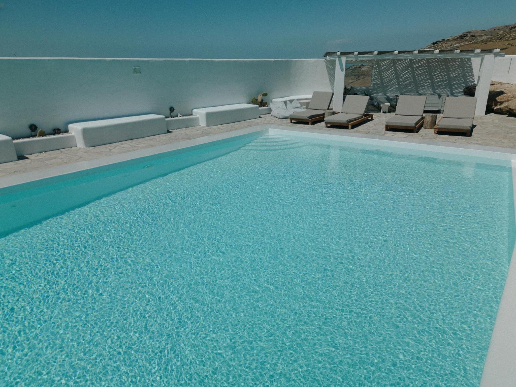 Mykonos Supreme Comfort Suites & Villas Kalafatis Exterior photo