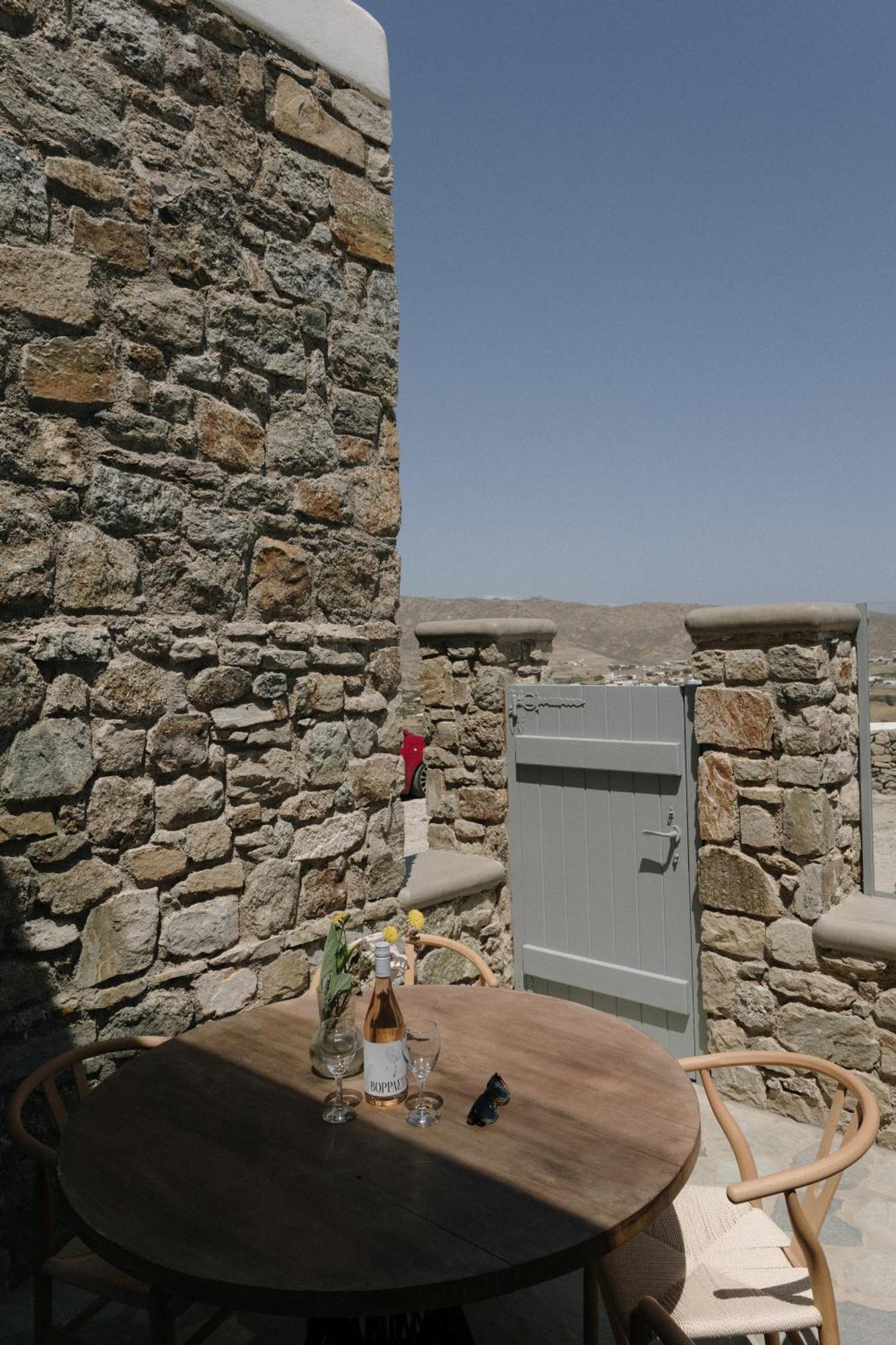 Mykonos Supreme Comfort Suites & Villas Kalafatis Exterior photo