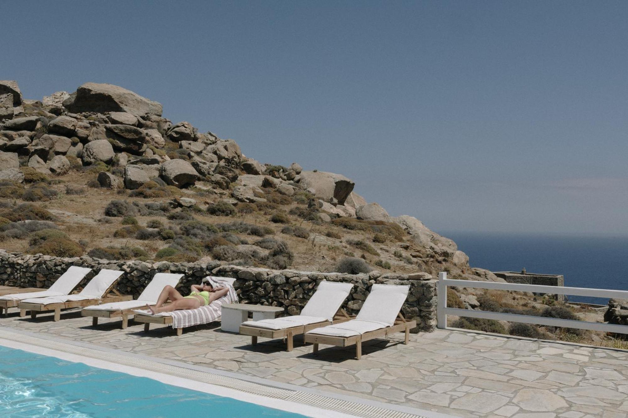 Mykonos Supreme Comfort Suites & Villas Kalafatis Exterior photo